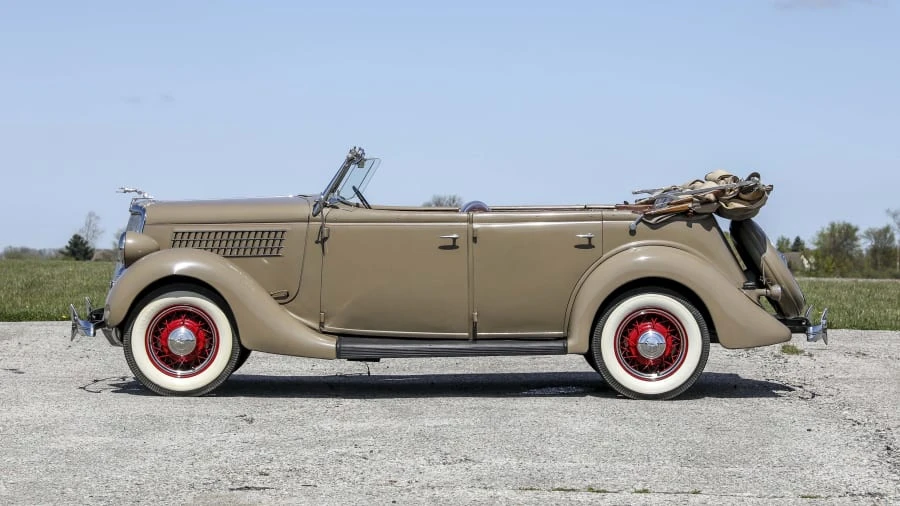 1935 Ford Model 48 & 68 - Image 10 of 31