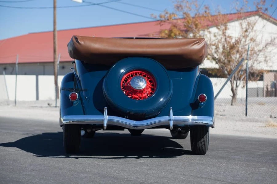 1935 Ford Model 48 & 68 - Image 11 of 12