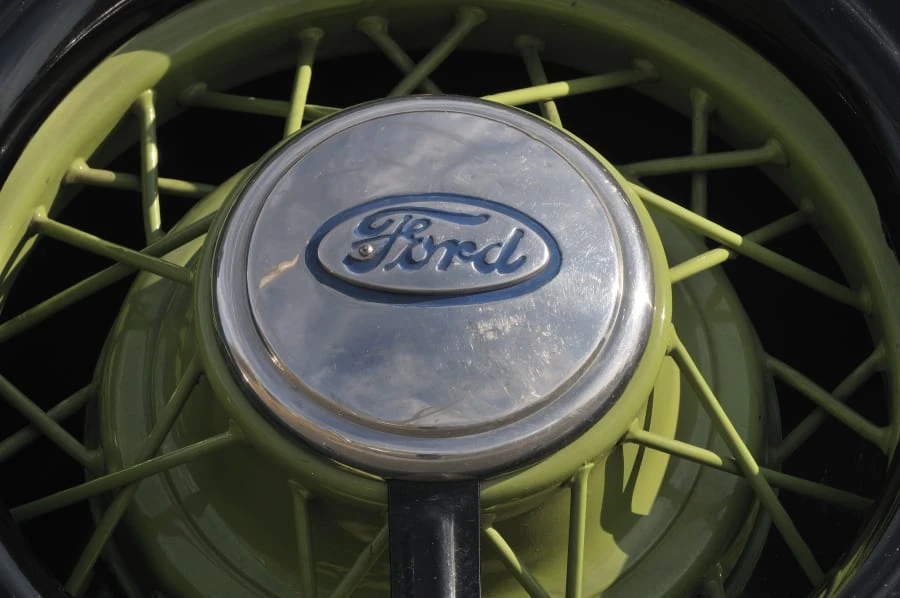 1935 Ford Model 48 & 68 - Image 8 of 12