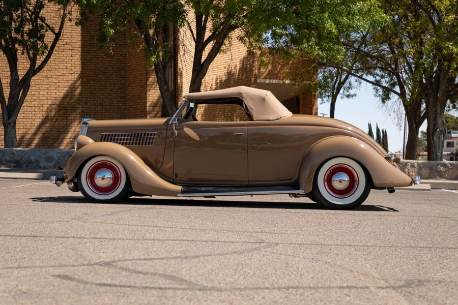 1935 Ford Model 48 & 68 - Image 28 of 31