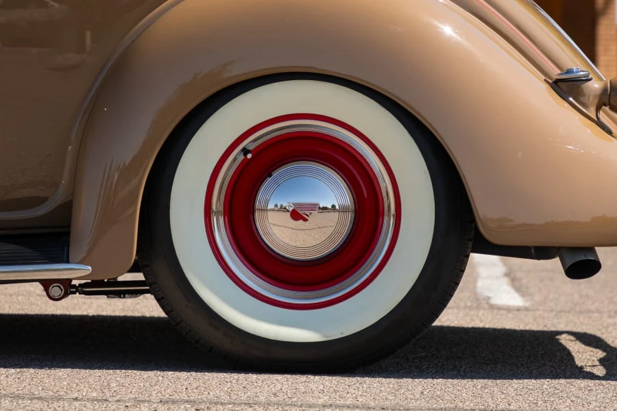 1935 Ford Model 48 & 68 - Image 23 of 31