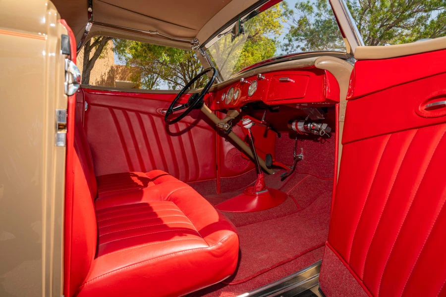 1935 Ford Model 48 & 68 - Image 29 of 31