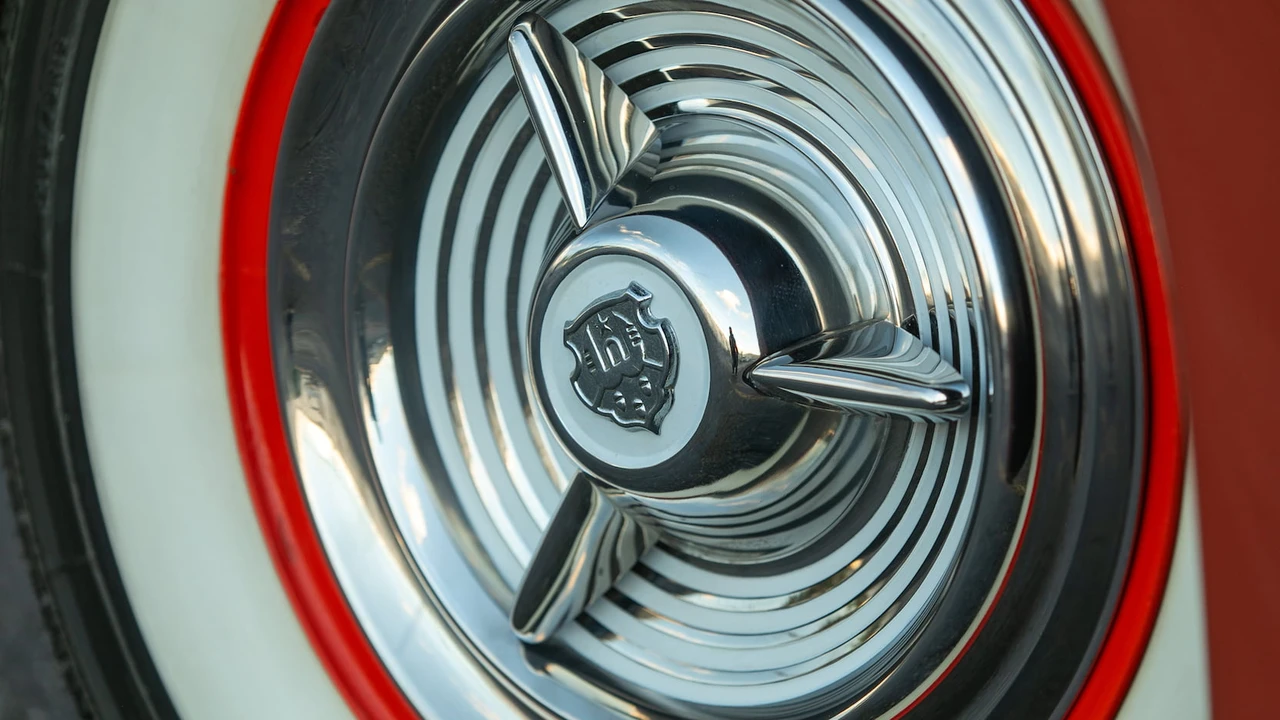 1935 Ford Model 48 & 68 - Image 12 of 20