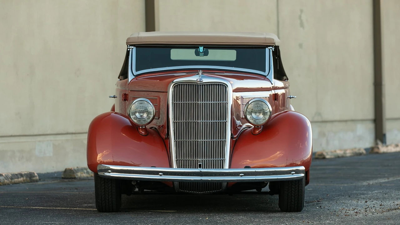 1935 Ford Model 48 & 68 - Image 13 of 20