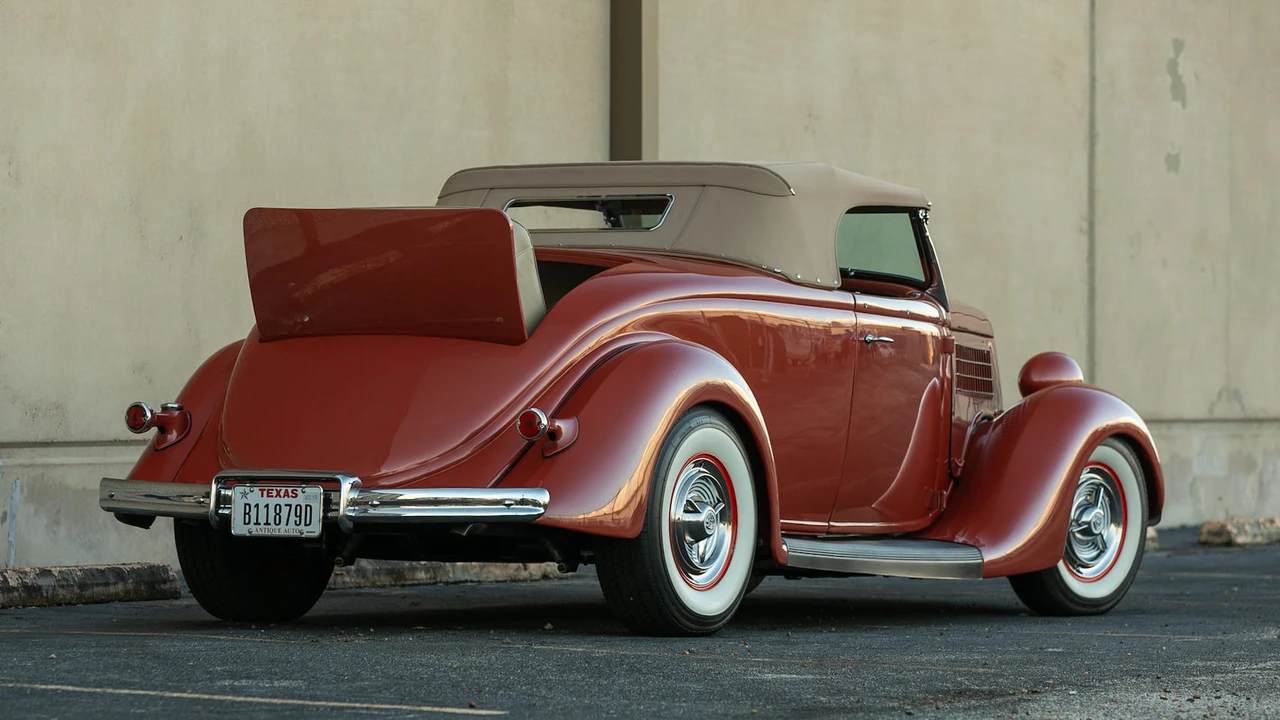 1935 Ford Model 48 & 68 - Image 16 of 20