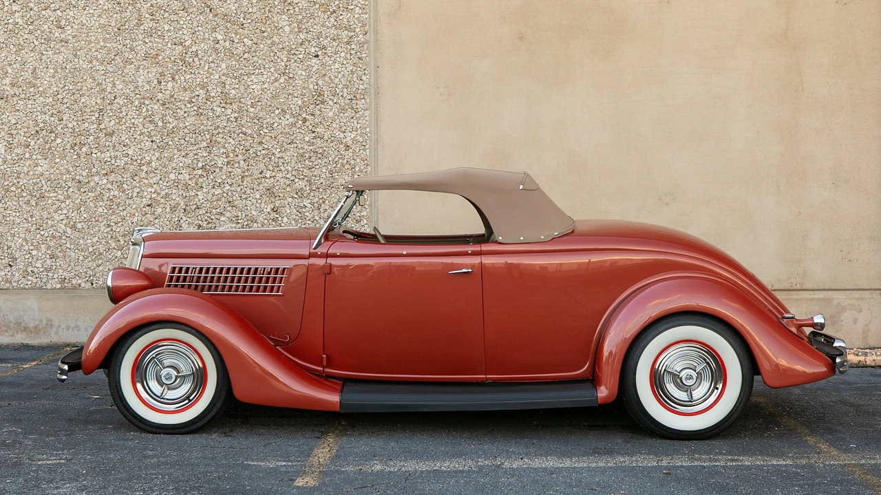 1935 Ford Model 48 & 68 - Image 2 of 20