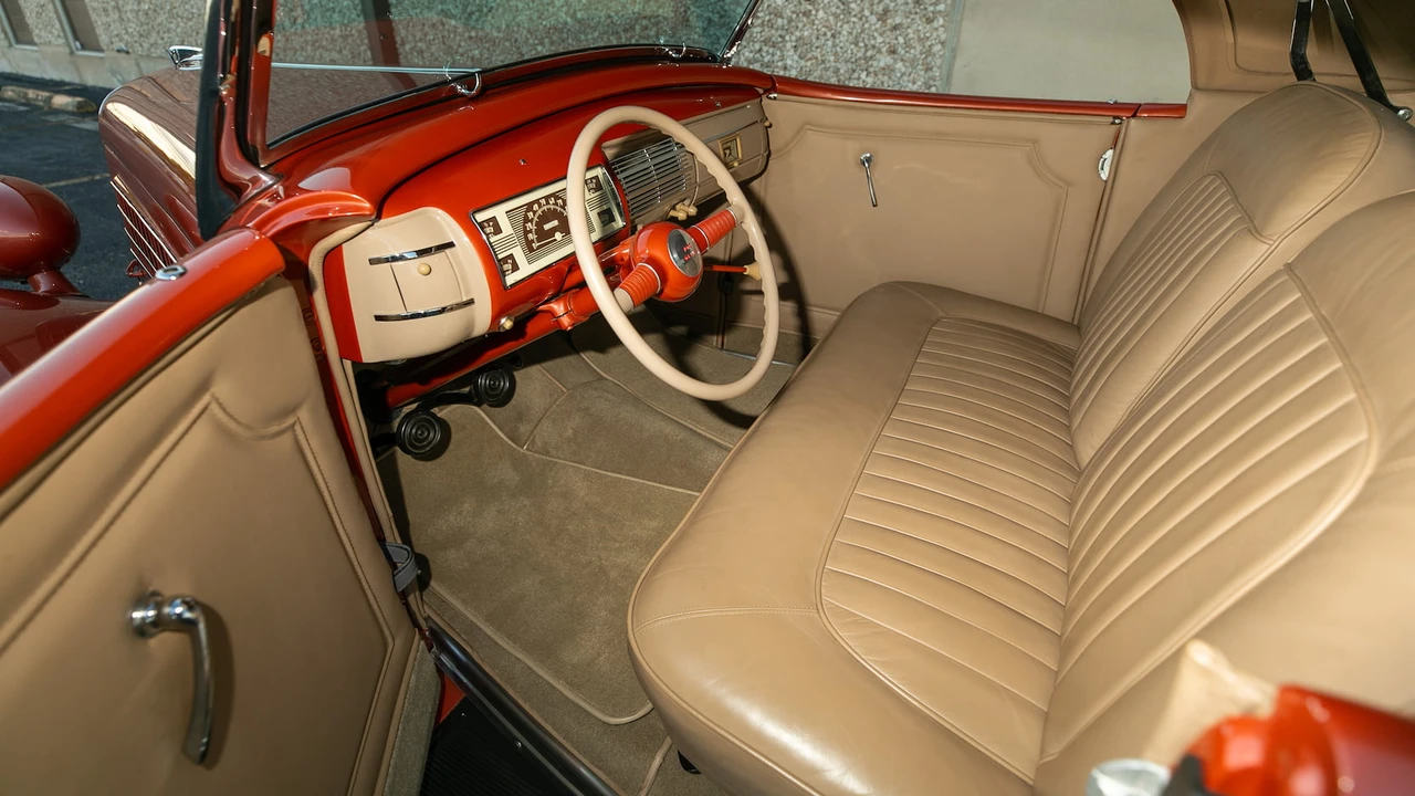 1935 Ford Model 48 & 68 - Image 4 of 20
