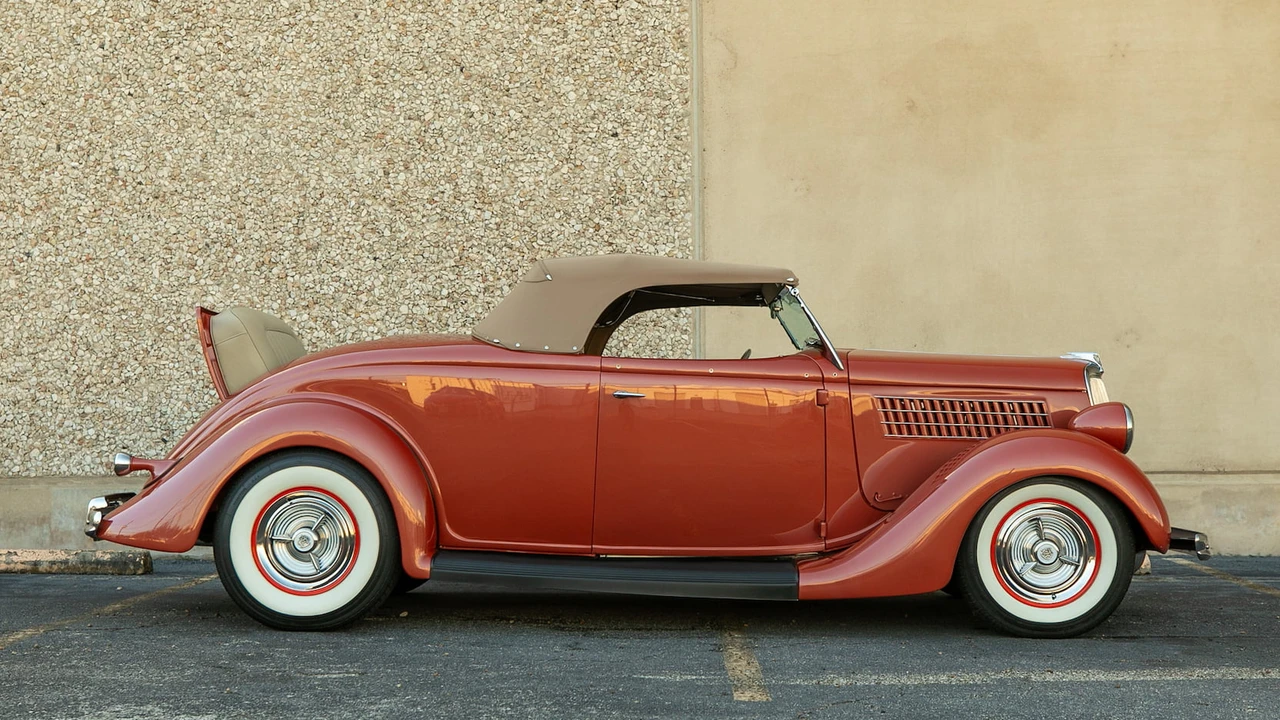 1935 Ford Model 48 & 68 - Image 8 of 20