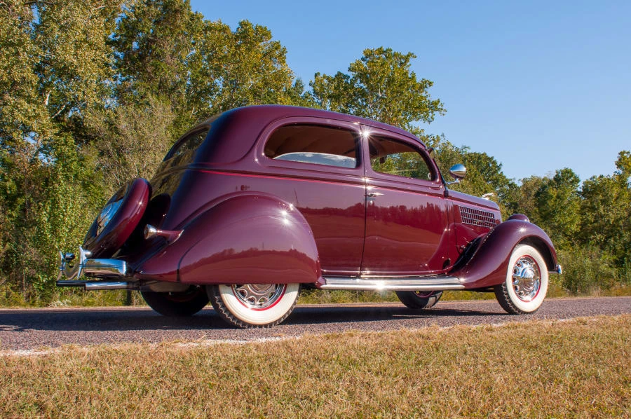 1935 Ford Model 48 & 68 - Image 11 of 12