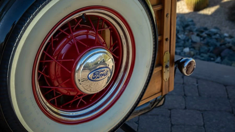 1935 Ford Model 48 & 68 - Image 8 of 14