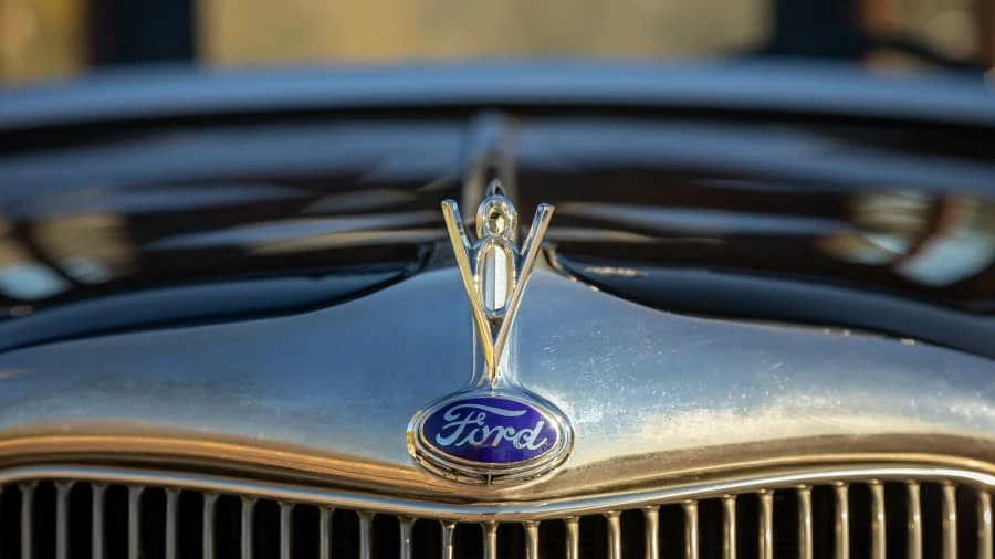 1935 Ford Model 48 & 68 - Image 9 of 14