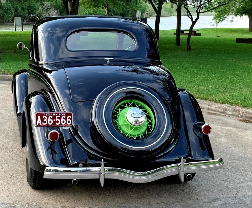1935 Ford Model 48 & 68 - Image 11 of 31