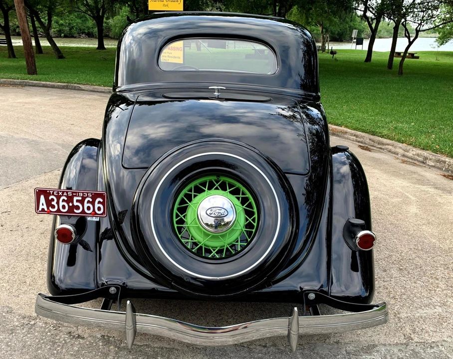 1935 Ford Model 48 & 68 - Image 9 of 31