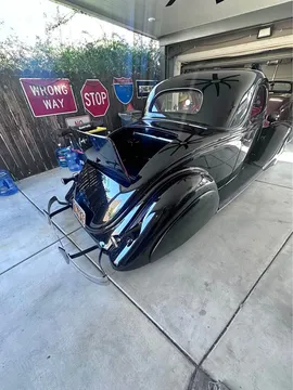1935 Ford GT Coupe 2D