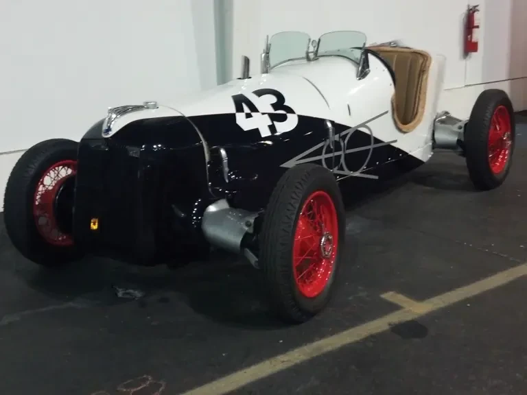 1935 Ford Replica - Image 2 of 2