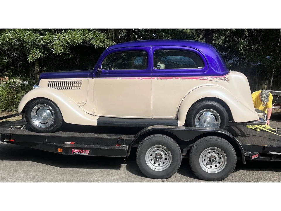 1935 Ford Model 48 & 68 - Image 6 of 14