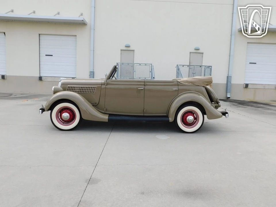 1935 Ford Model 48 & 68 - Image 7 of 12