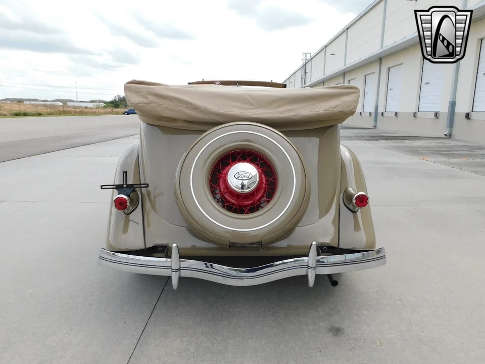 1935 Ford Model 48 & 68 - Image 5 of 12