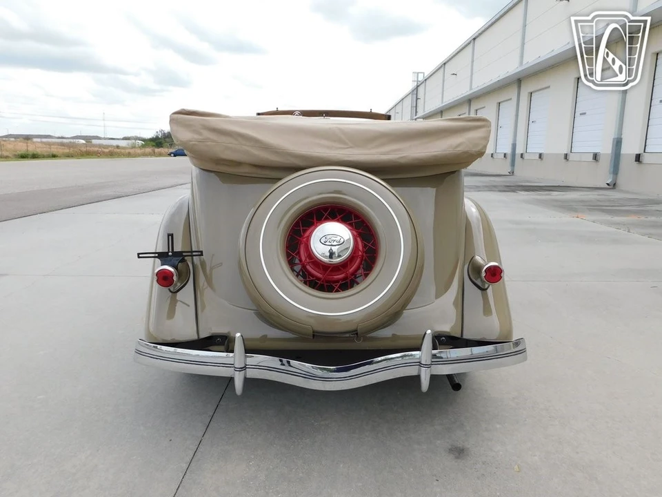 1935 Ford Model 48 & 68 - Image 5 of 12