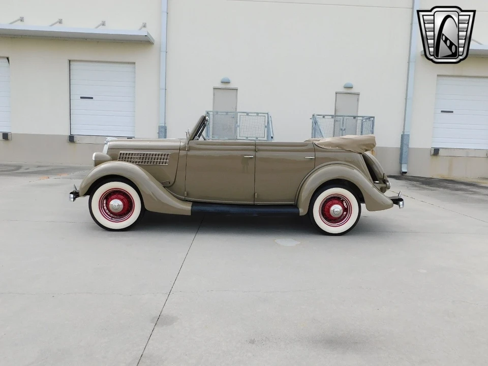 1935 Ford Model 48 & 68 - Image 7 of 12