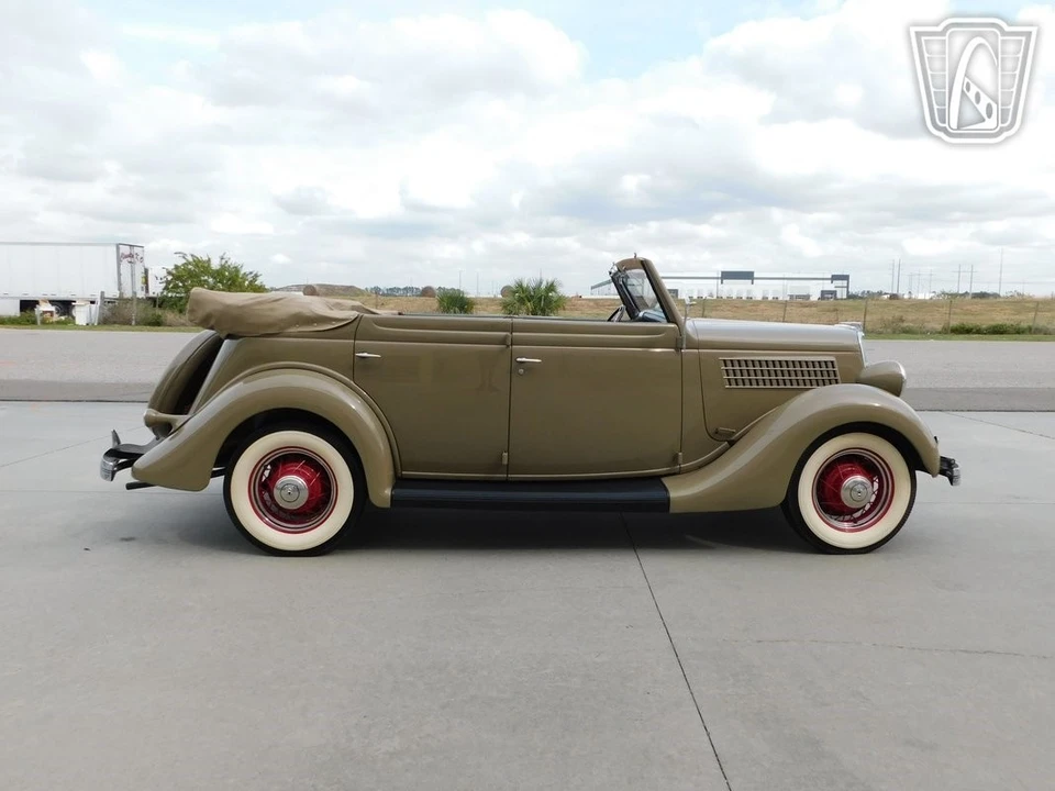 1935 Ford Model 48 & 68 - Image 4 of 12