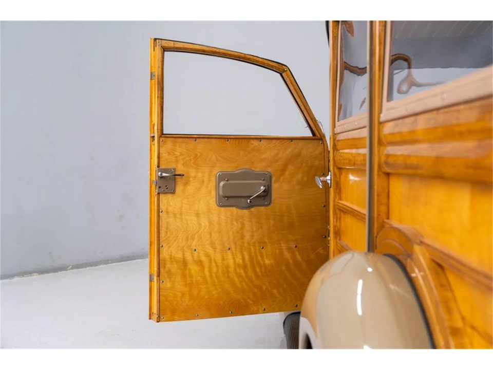 1935 Ford Model 48 & 68 - Image 9 of 31