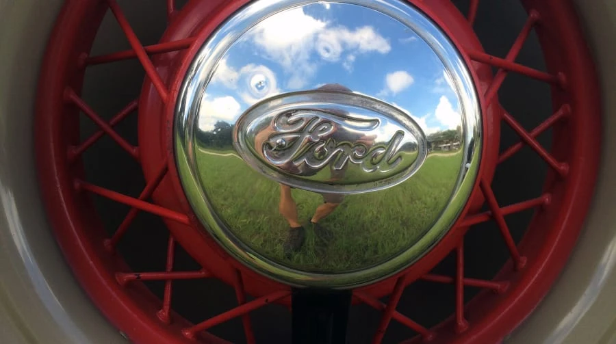 1935 Ford Model 48 & 68 - Image 8 of 10