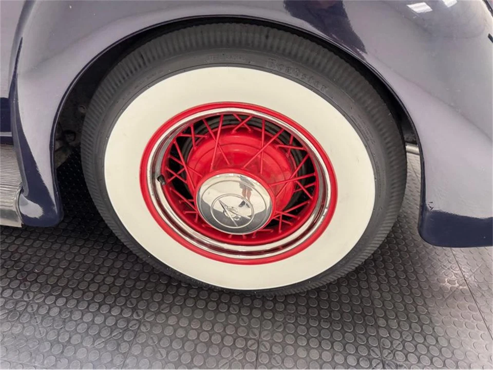 1935 Ford Model 48 & 68 - Image 19 of 31