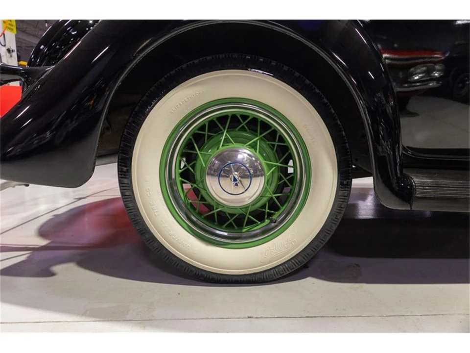 1935 Ford Model 48 & 68 - Image 26 of 31