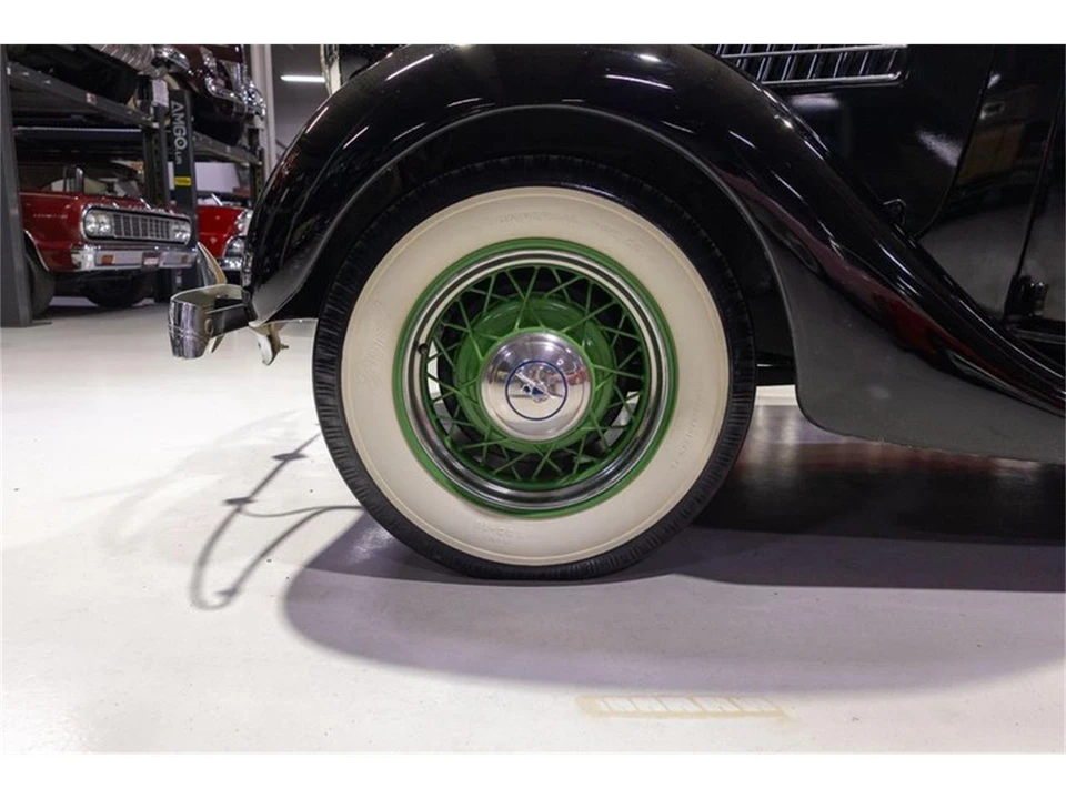 1935 Ford Model 48 & 68 - Image 22 of 31