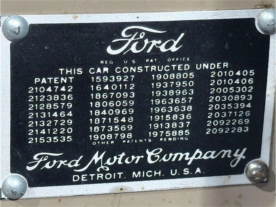 1935 Ford Model 48 & 68 - Image 26 of 31