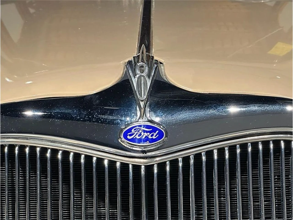 1935 Ford Model 48 & 68 - Image 17 of 31