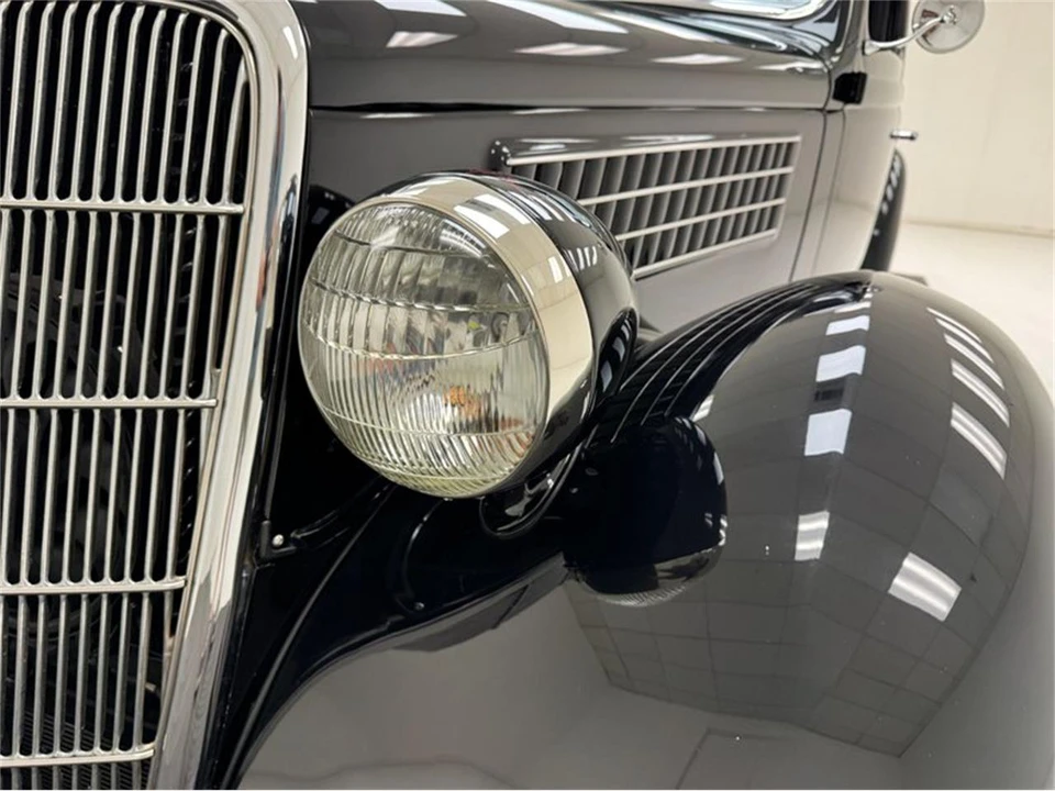 1935 Ford Model 48 & 68 - Image 11 of 31