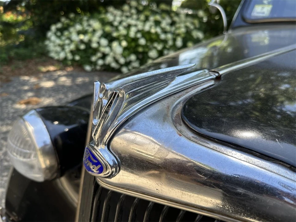 1935 Ford Model 48 & 68 - Image 8 of 31