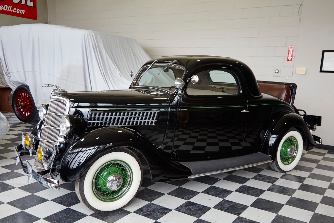 1935 Ford Model 48 & 68 - Image 4 of 31