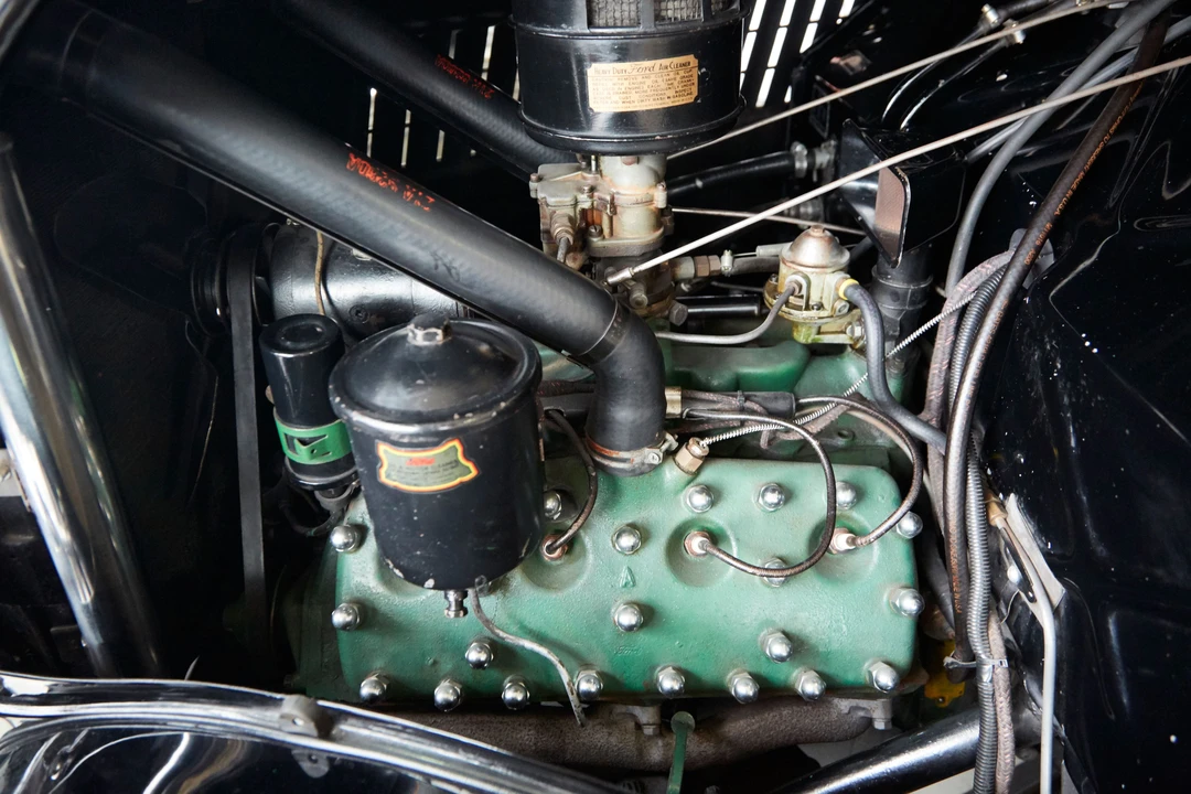 1935 Ford Model 48 & 68 - Image 29 of 31