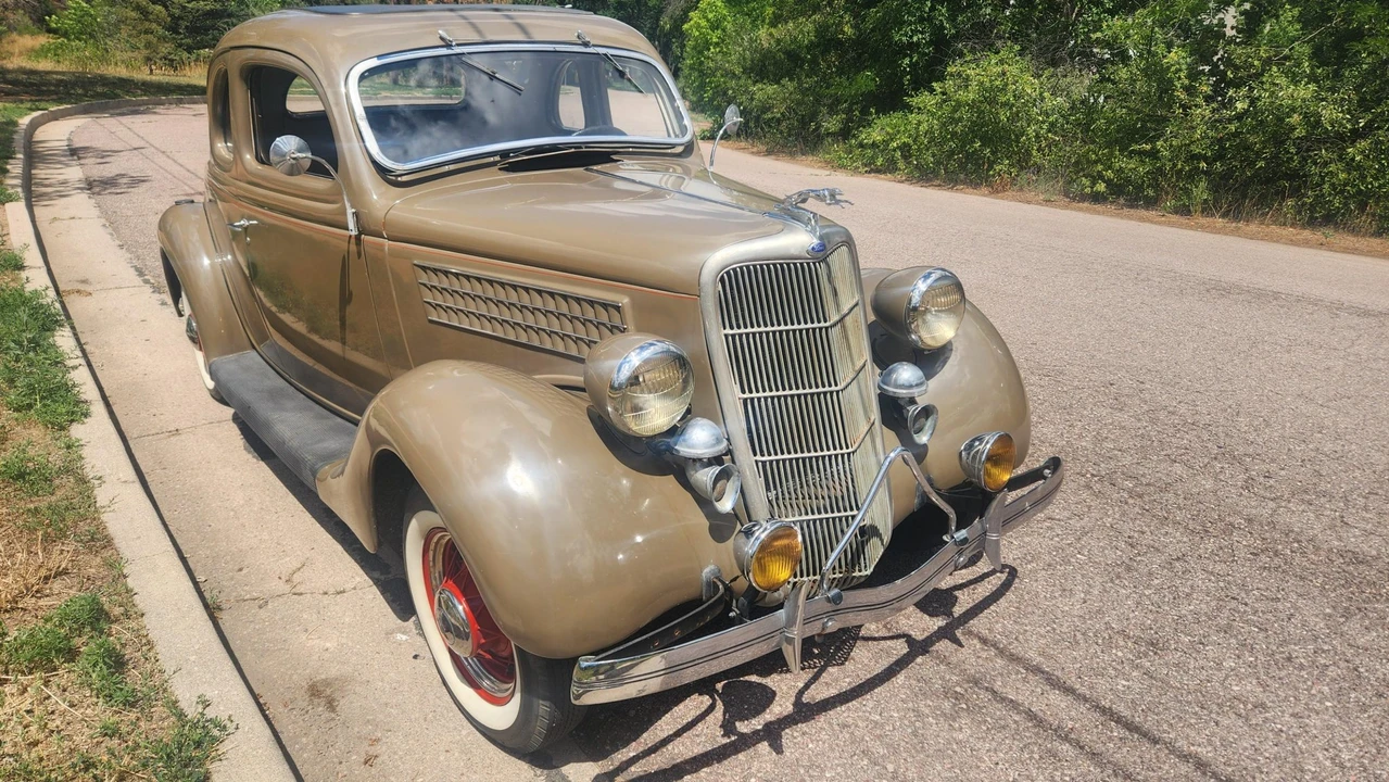 1935 Ford Model 48 & 68 - Image 15 of 31