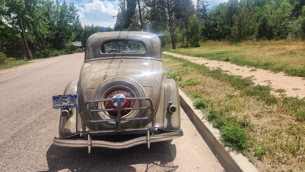 1935 Ford Model 48 & 68 - Image 9 of 31
