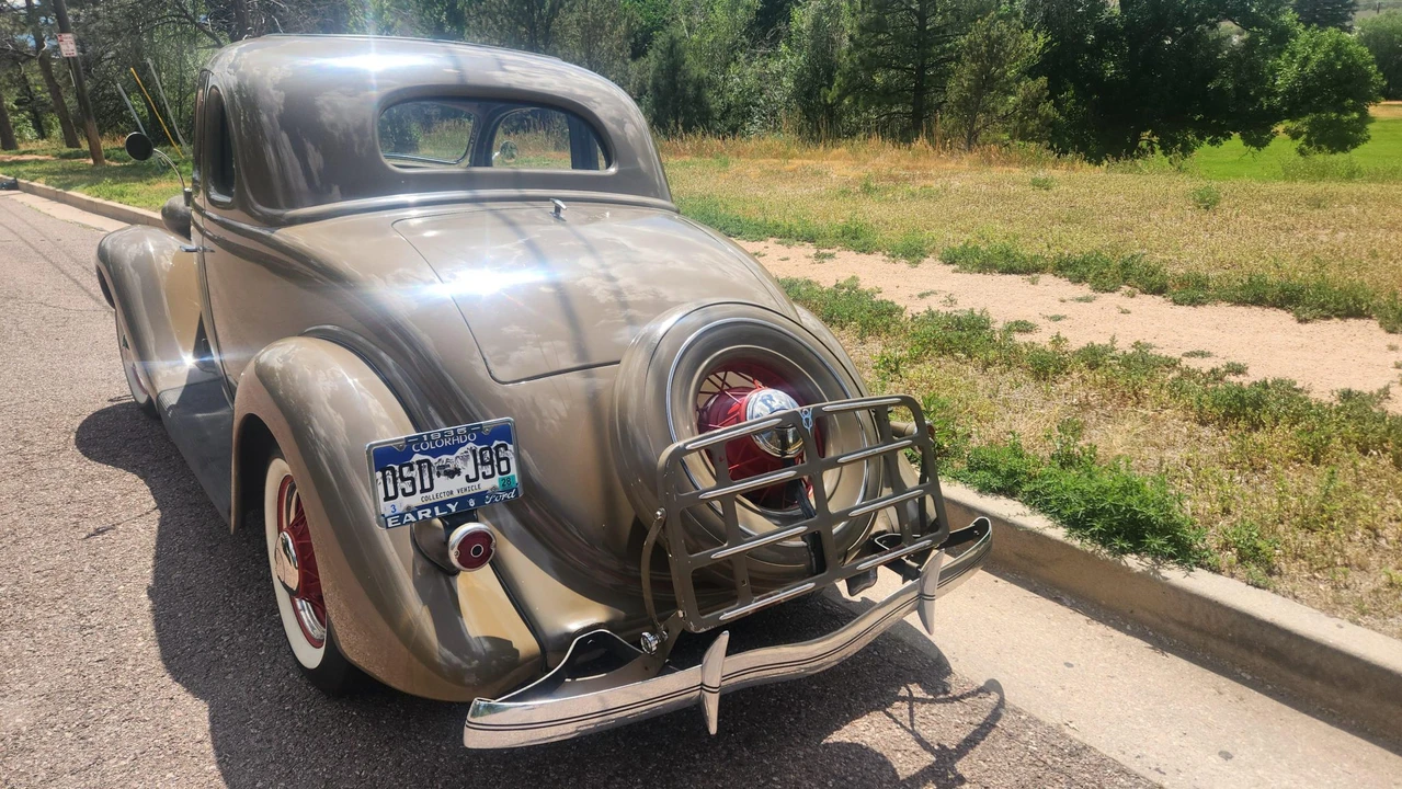 1935 Ford Model 48 & 68 - Image 8 of 31