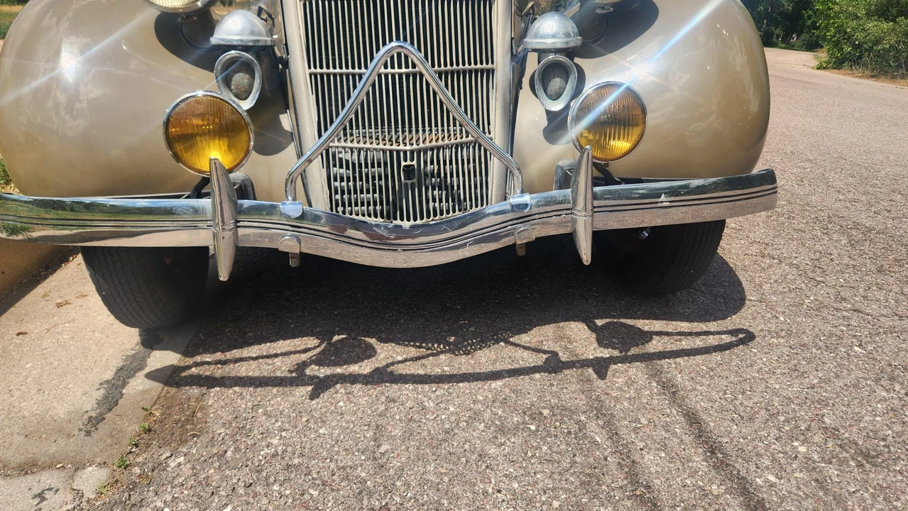 1935 Ford Model 48 & 68 - Image 17 of 31