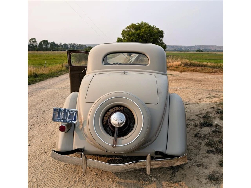 1935 Ford Model 48 & 68 - Image 5 of 23