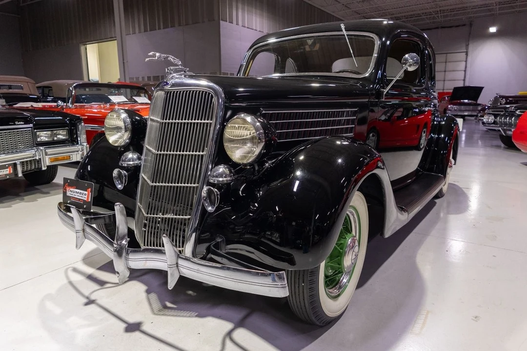 1935 Ford Model 48 & 68 - Image 31 of 31
