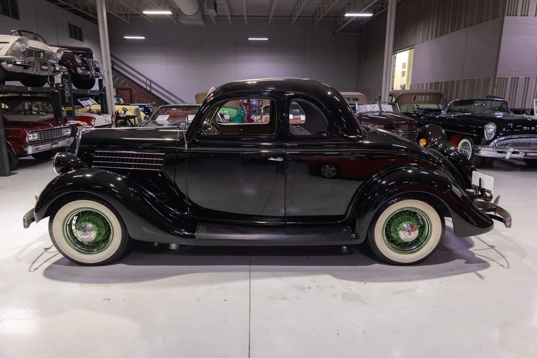 1935 Ford Model 48 & 68 - Image 22 of 31