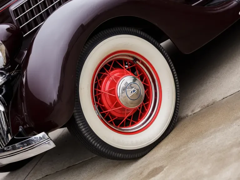 1935 Ford Model 48 & 68 - Image 27 of 31