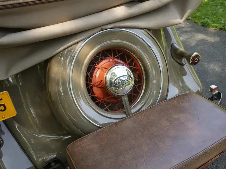 1935 Ford Model 48 & 68 - Image 23 of 29