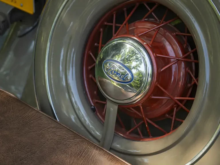 1935 Ford Model 48 & 68 - Image 25 of 29