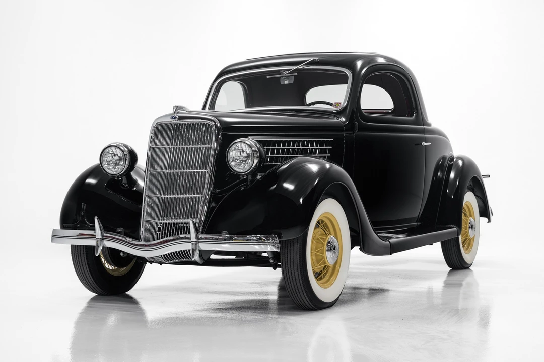 1935 Ford Model 48 & 68 - Image 1 of 31