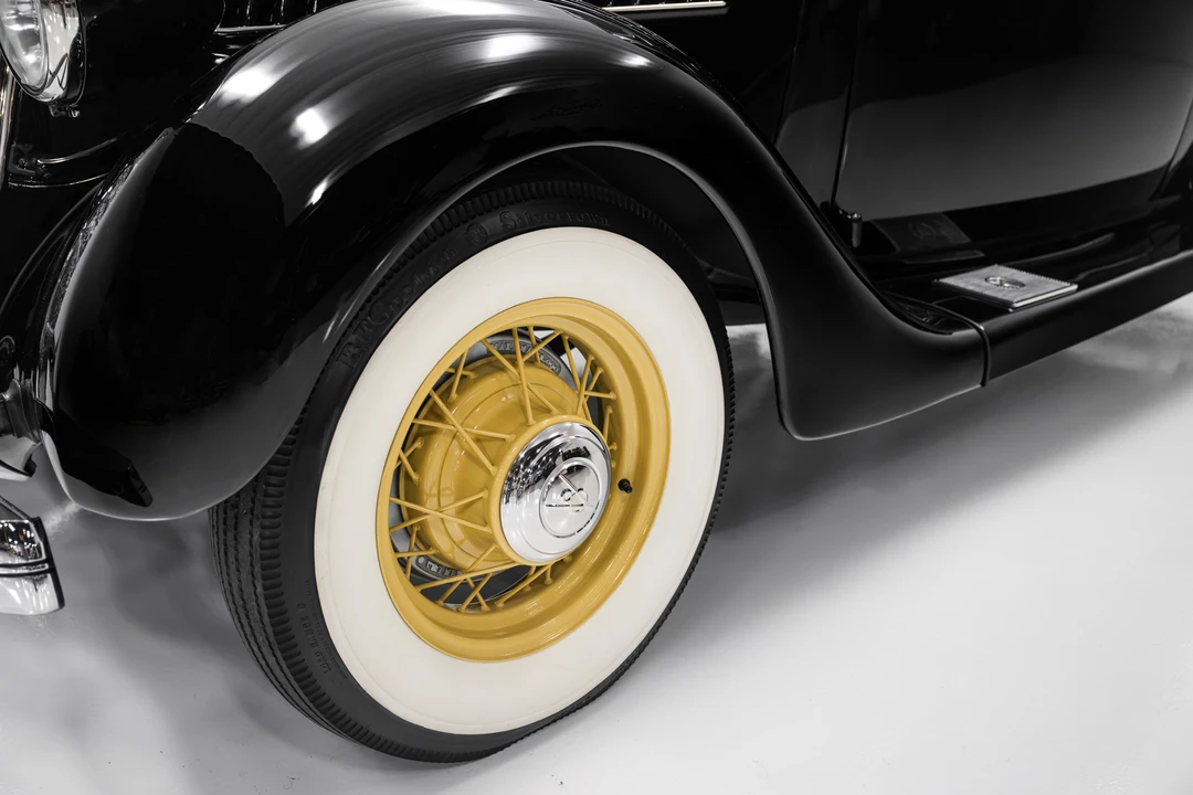 1935 Ford Model 48 & 68 - Image 30 of 31