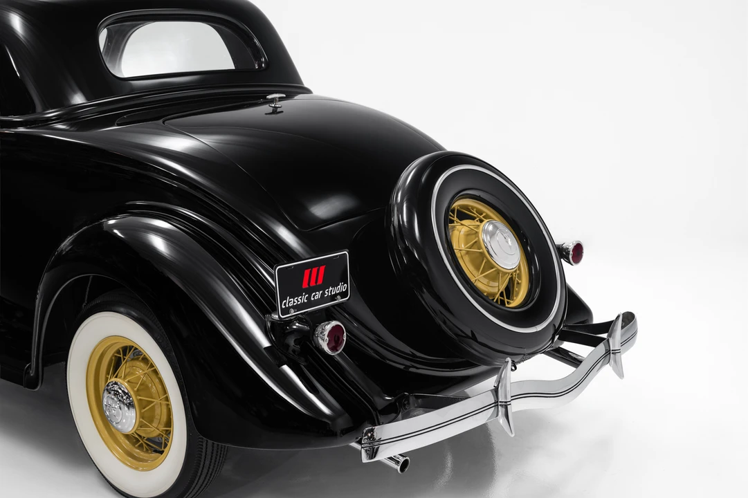 1935 Ford Model 48 & 68 - Image 20 of 31