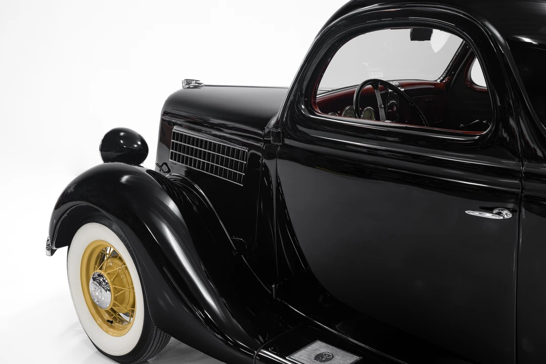 1935 Ford Model 48 & 68 - Image 28 of 31